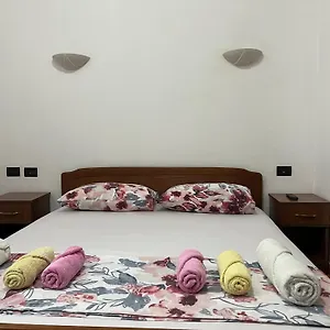 ~villa Gloria~ Hotel Durres